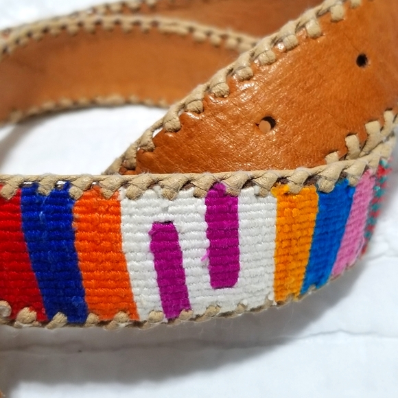 Vintage Leather Belt Handmade in Guatemala 32 EUC - Picture 4 of 16